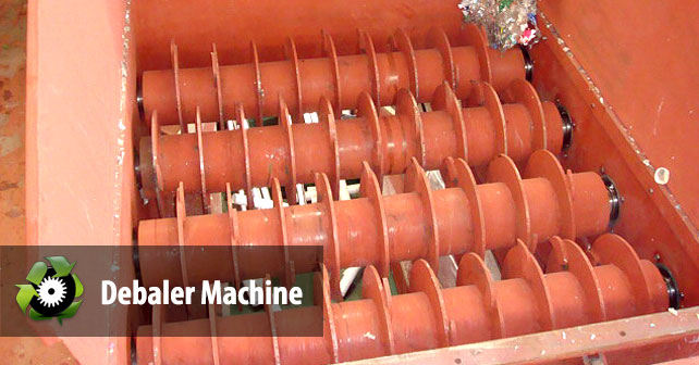 debaler-machine-02