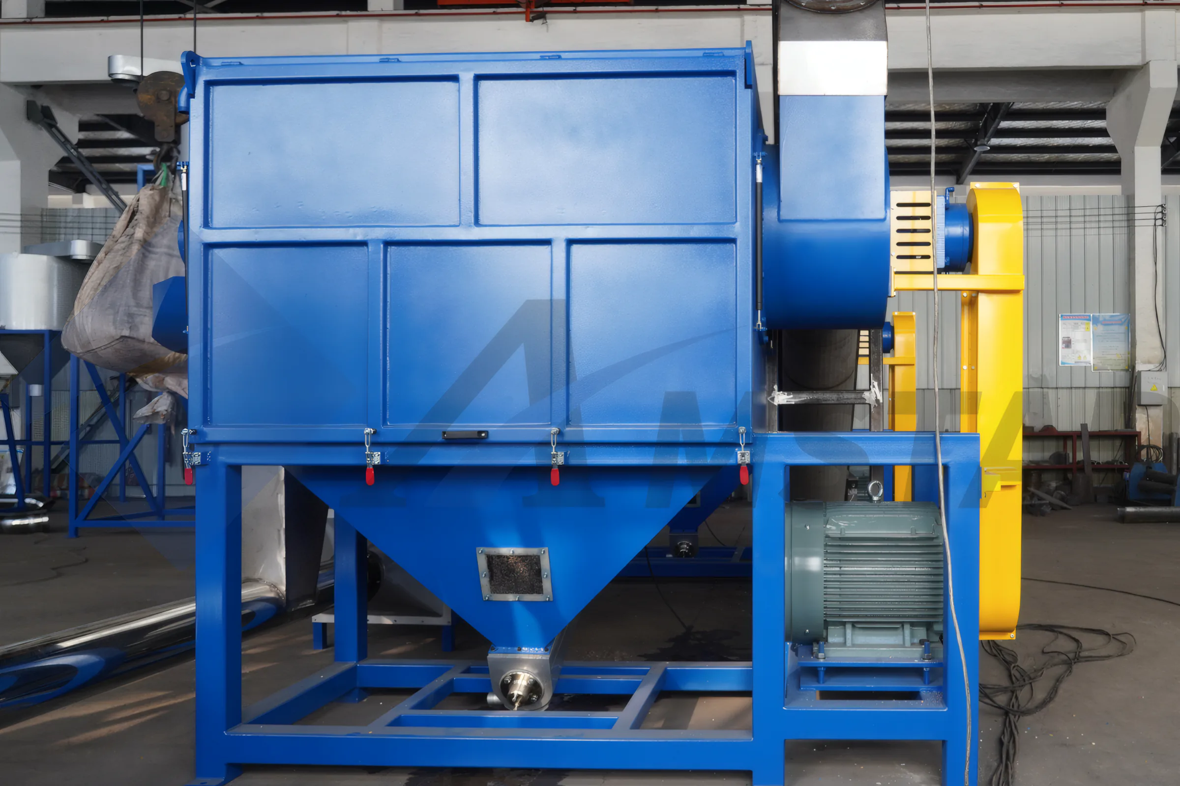 High Speed Dewatering Machine – blue housing with motor and yellow drive guard