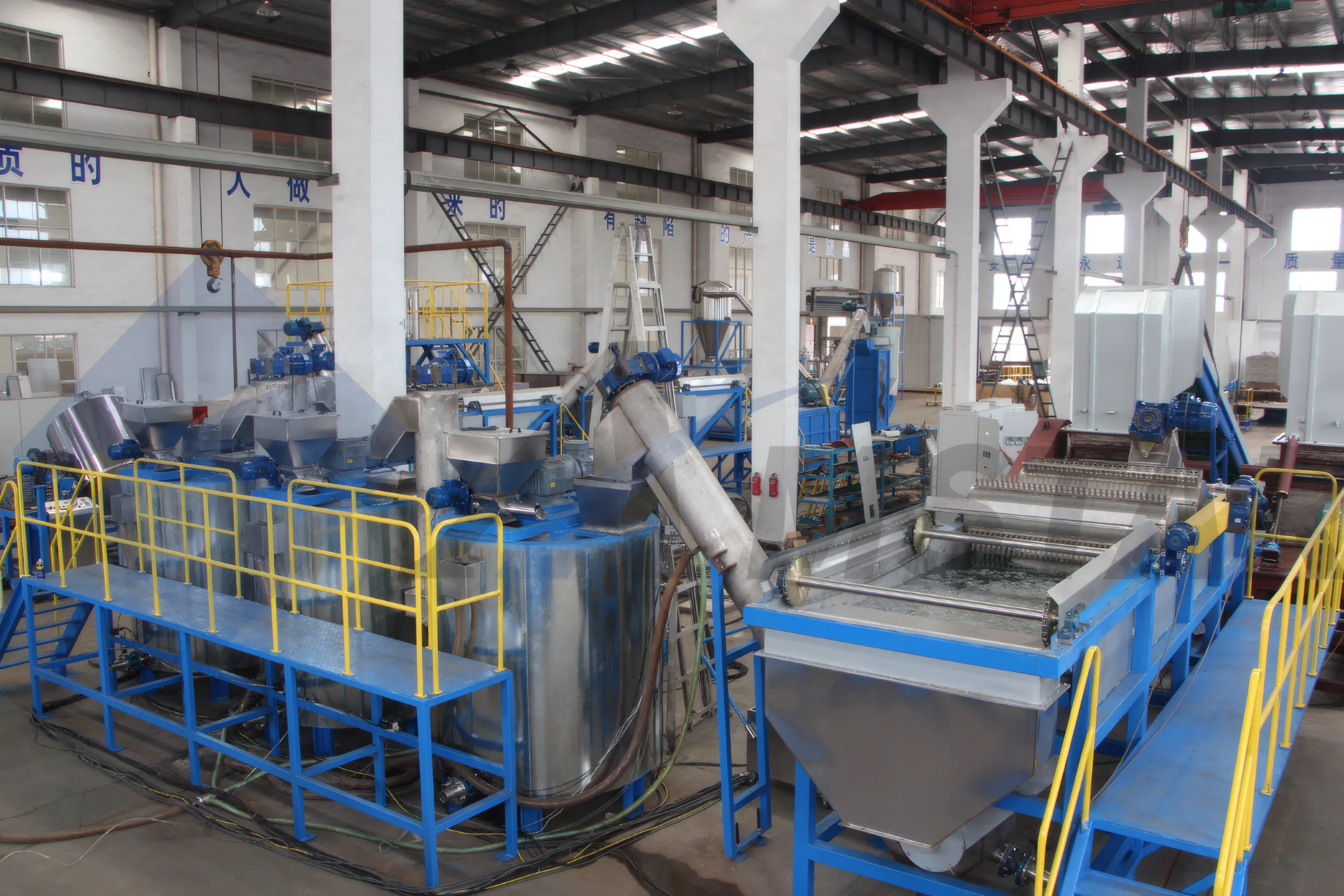 PET Bottle Washing Line – washing tanks and elevated access platforms