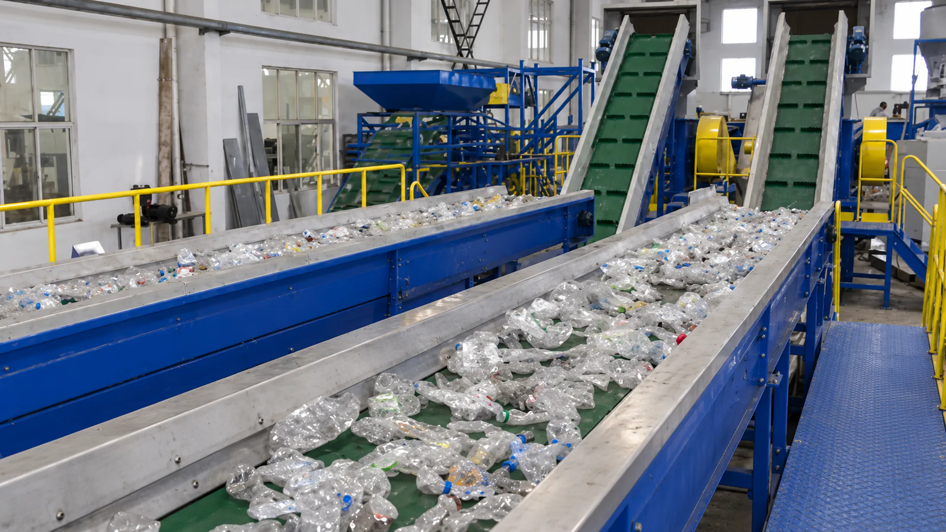 2,000 kg/h PET bottle washing line in Algeria – bottle sorting conveyors